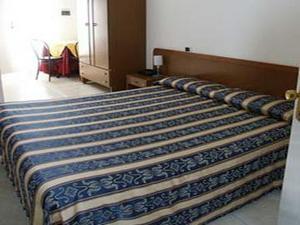 Hotel Fiorini Рим Экстерьер фото